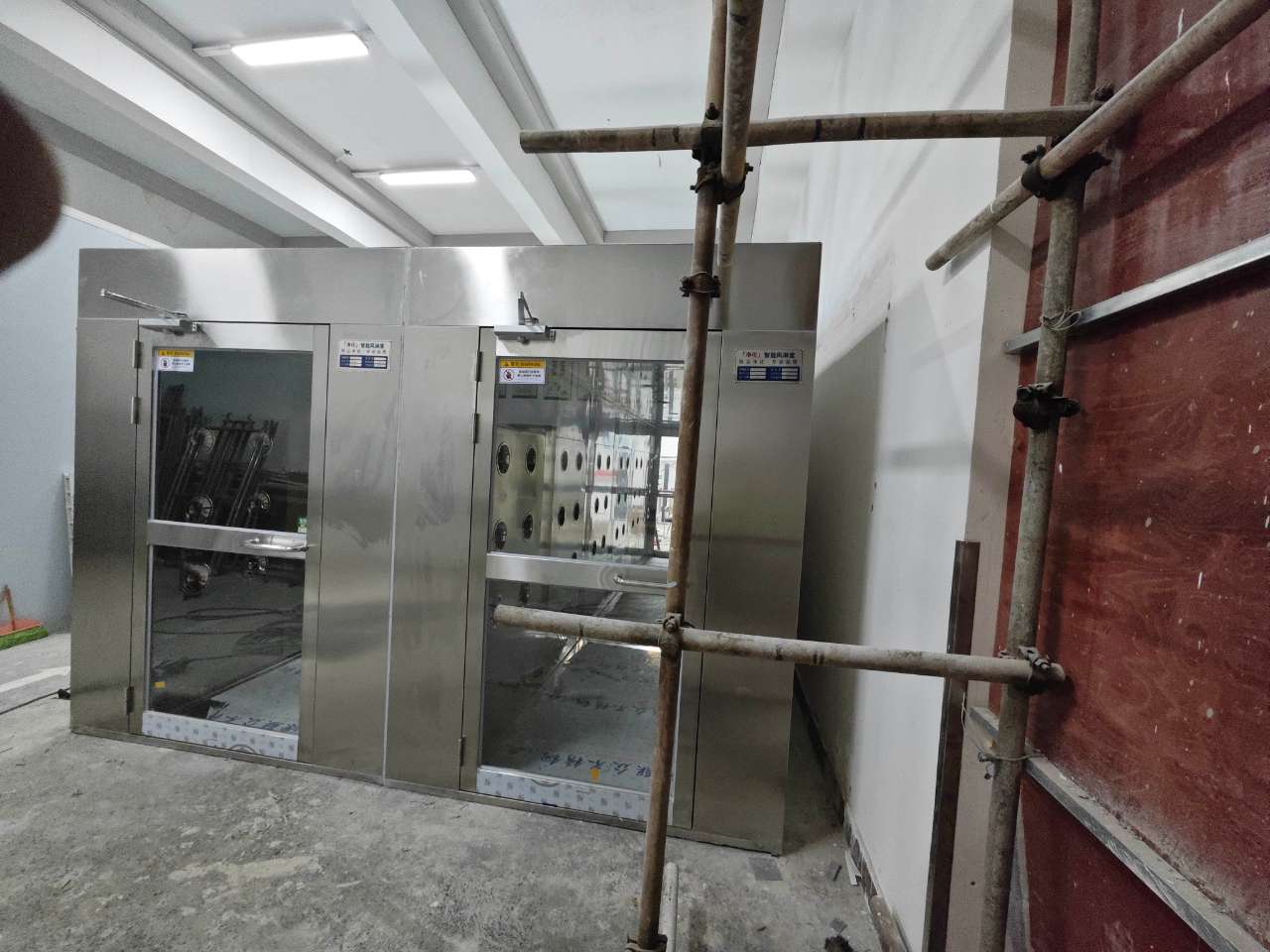 苏州聿医装饰设计工程有限公司风淋室安装