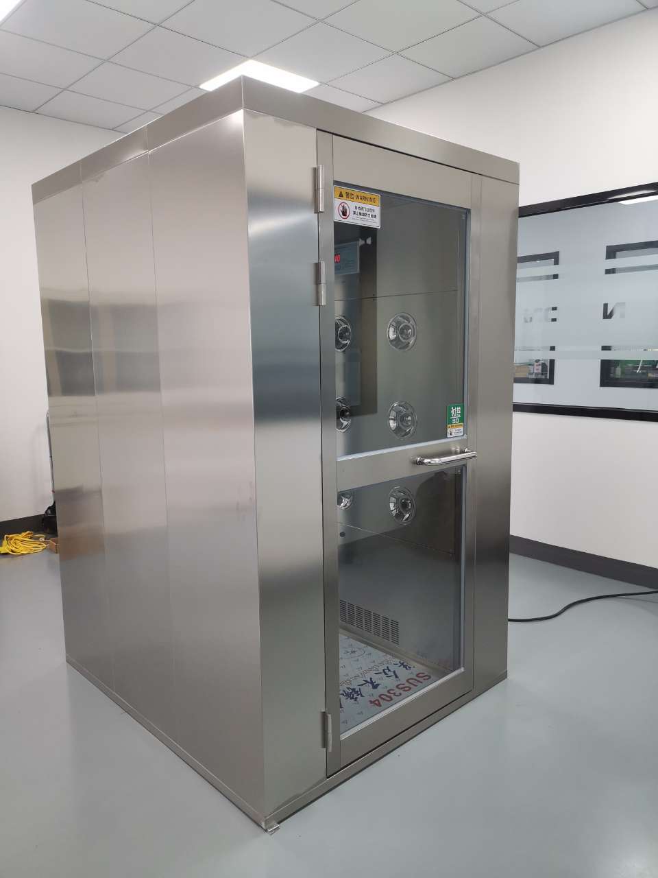 兰特黎斯(江苏)乳业有限公司风淋室安装